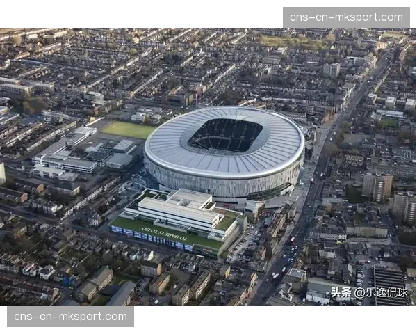 威斯特法伦球场的-黄墙-：现代足球商业化中的纯粹圣地